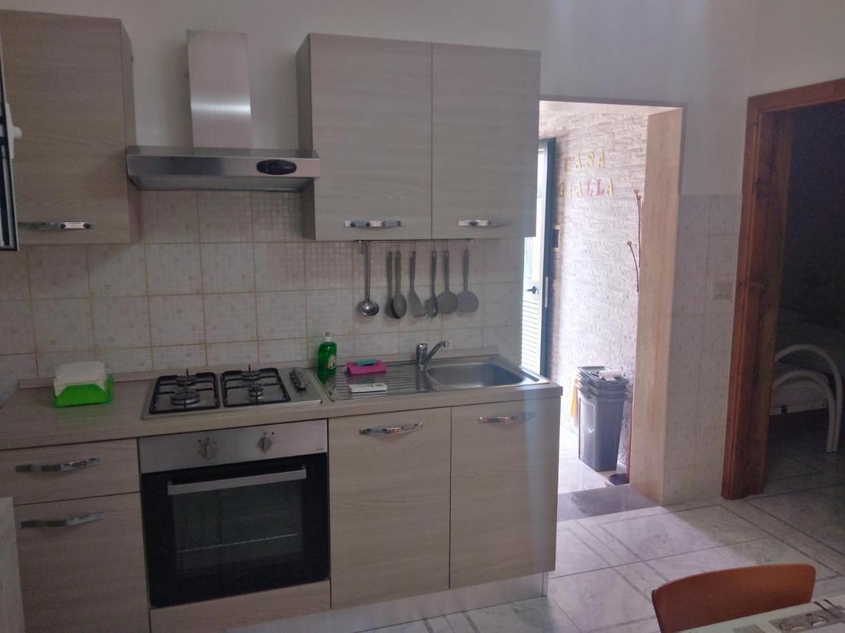 Casa Gialla Mare Del Salento Maruggio Bagian luar foto